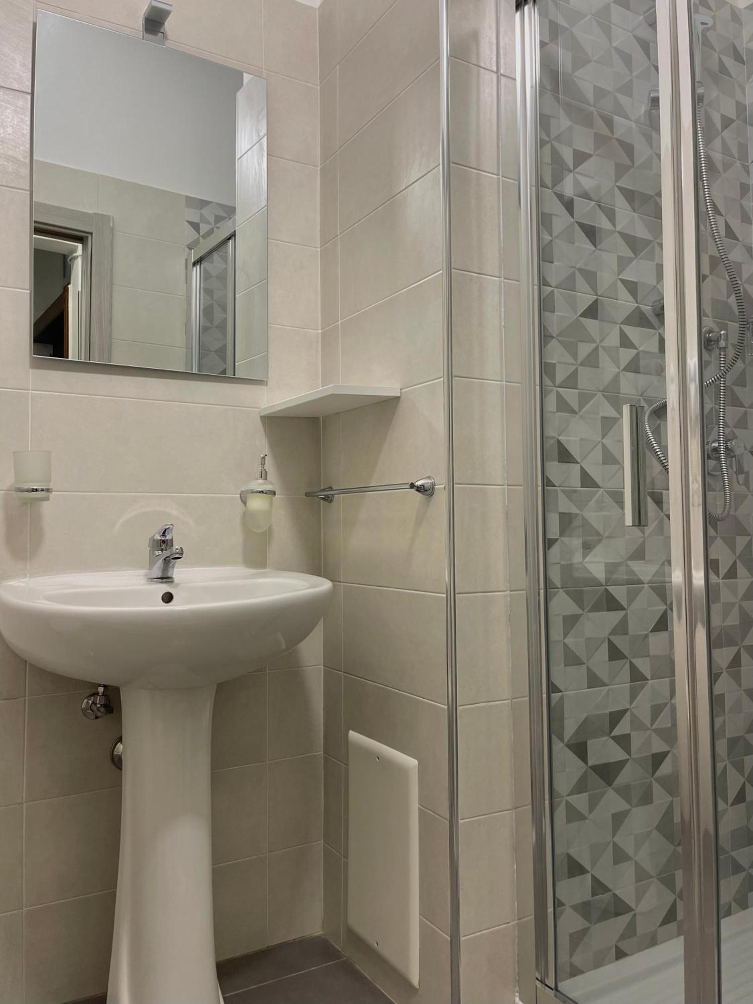 Habitat: Luxury Home Napoli Centro Екстериор снимка
