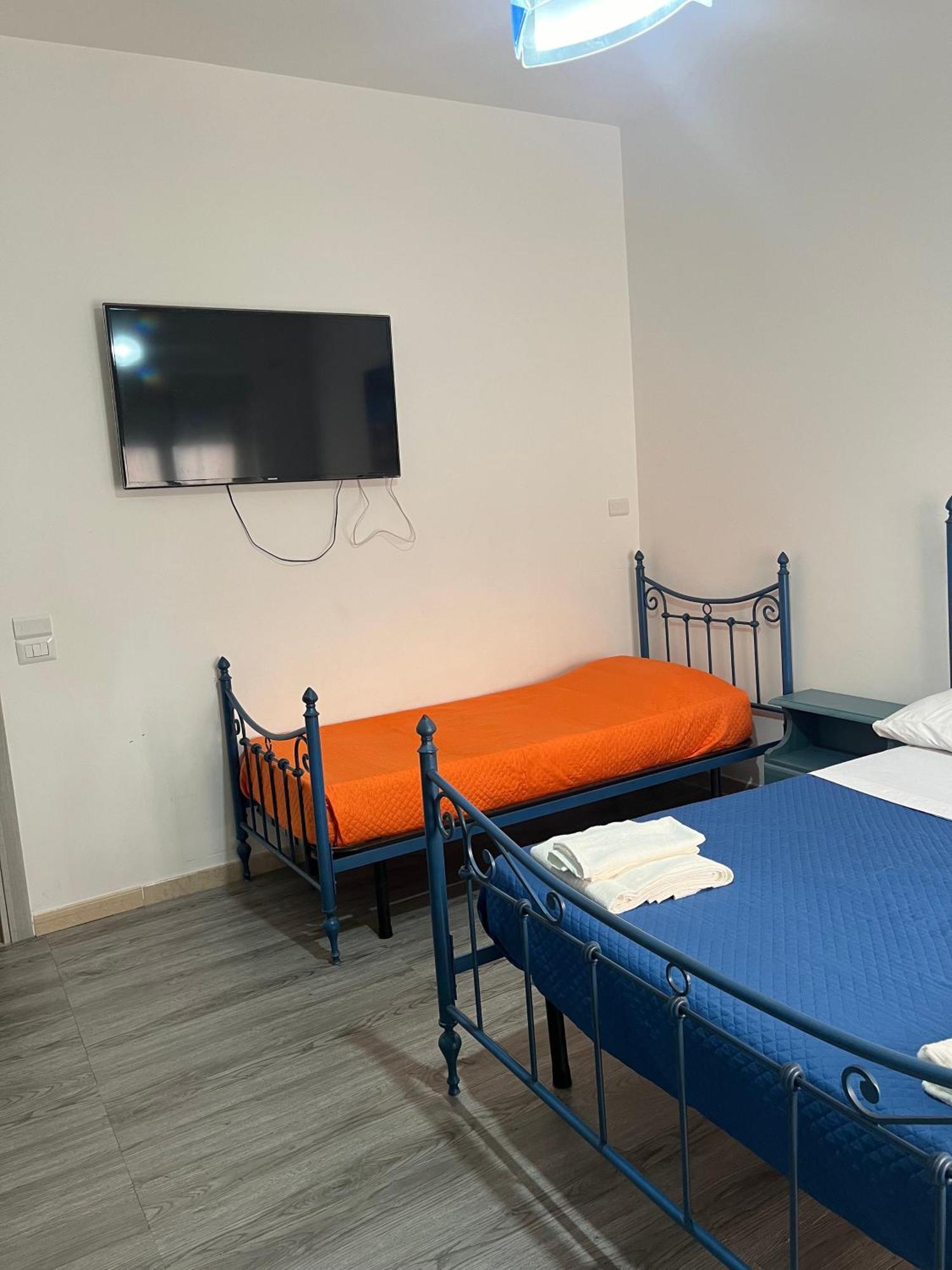 Habitat: Luxury Home Napoli Centro Екстериор снимка